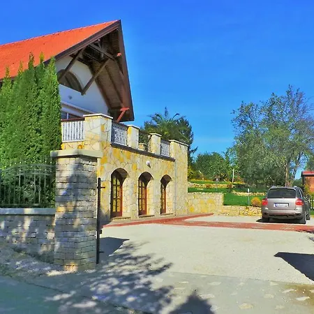 Keith Lakewood バラトンフレド